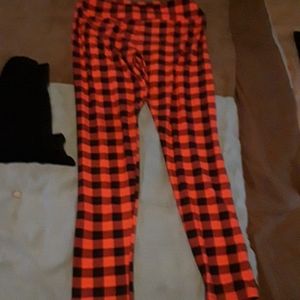 Nwt plaid leggings